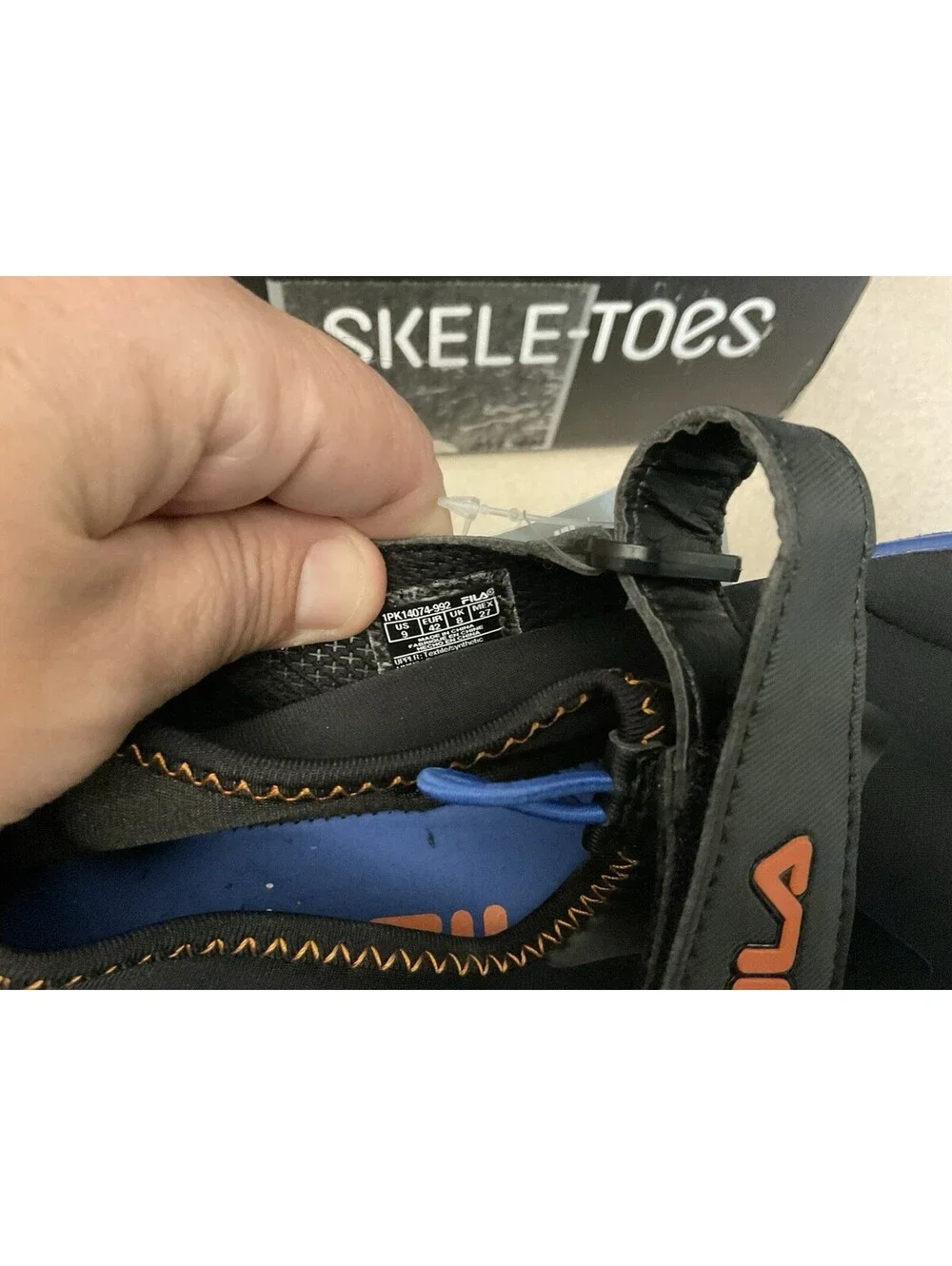 New! Mens Fila Skele-Toes EZ Slide Drainage Hiking/Water/Outdoor Shoes. Size 9.